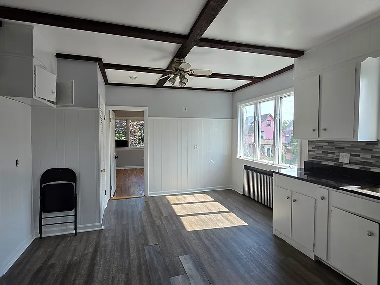 48 Archer St #2 — Photo 13