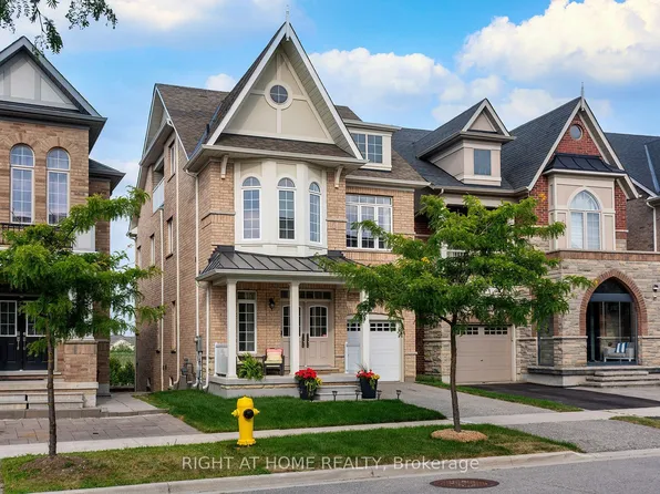 43 Hopewell St, Vaughan, ON L4H 3Y1