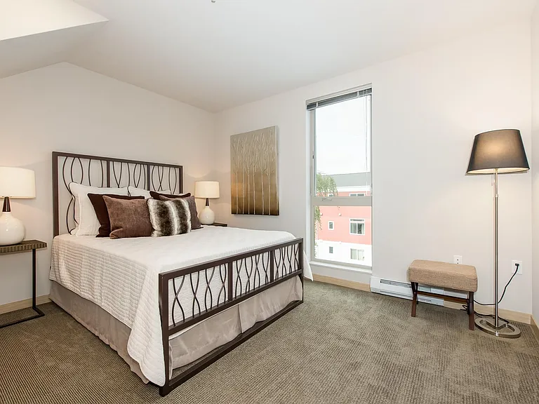 Zephyr Apartments — Photo 48