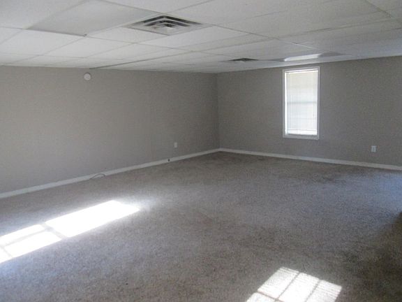 lower level rec room or bedroom