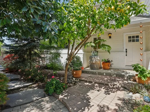 2009 Cochran Rd, Lodi, CA 95242