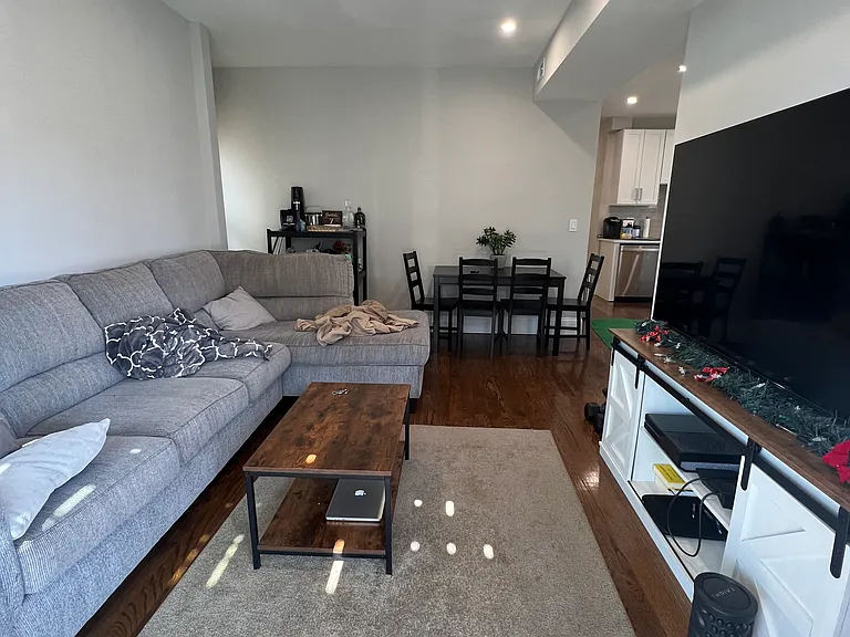 55 Mount Vernon St #3 — Photo 4