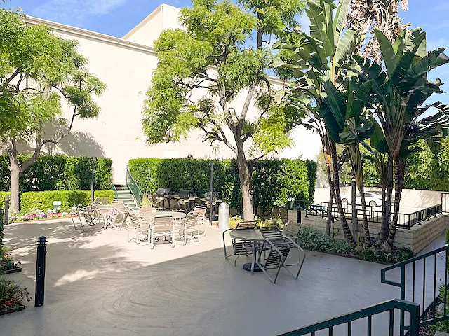 4501 Cedros Ave #117 — Photo 4