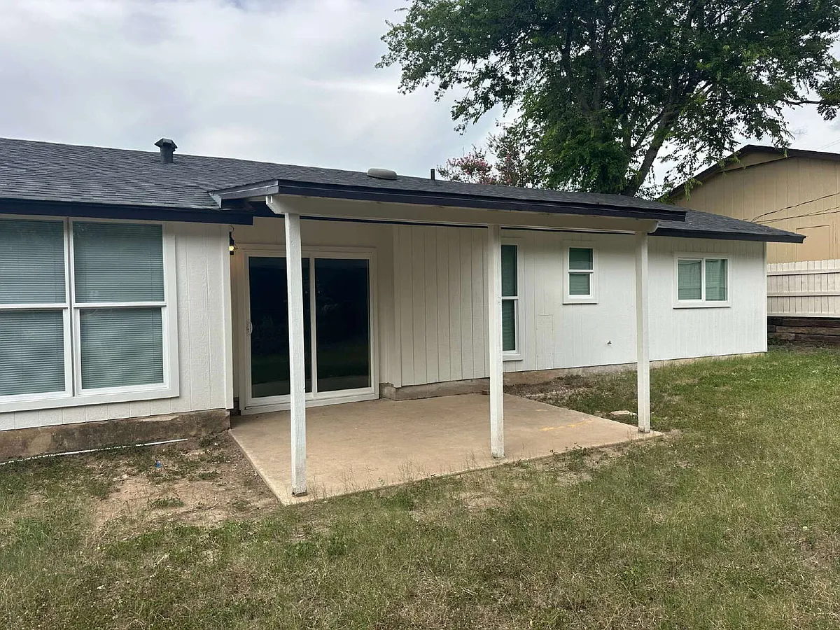 Building Photo - 7406 Pipers Ln