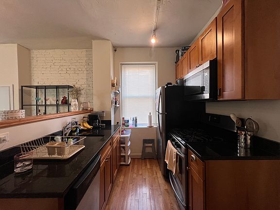 2nd image of 35 N Margin St APT 2
