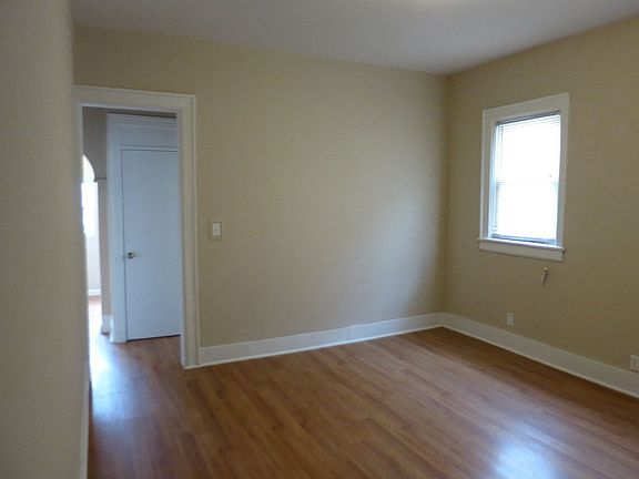 4th image of 13-47 Pinson St