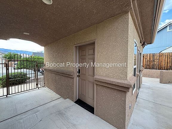 4th image of 963 Ranchview Cir