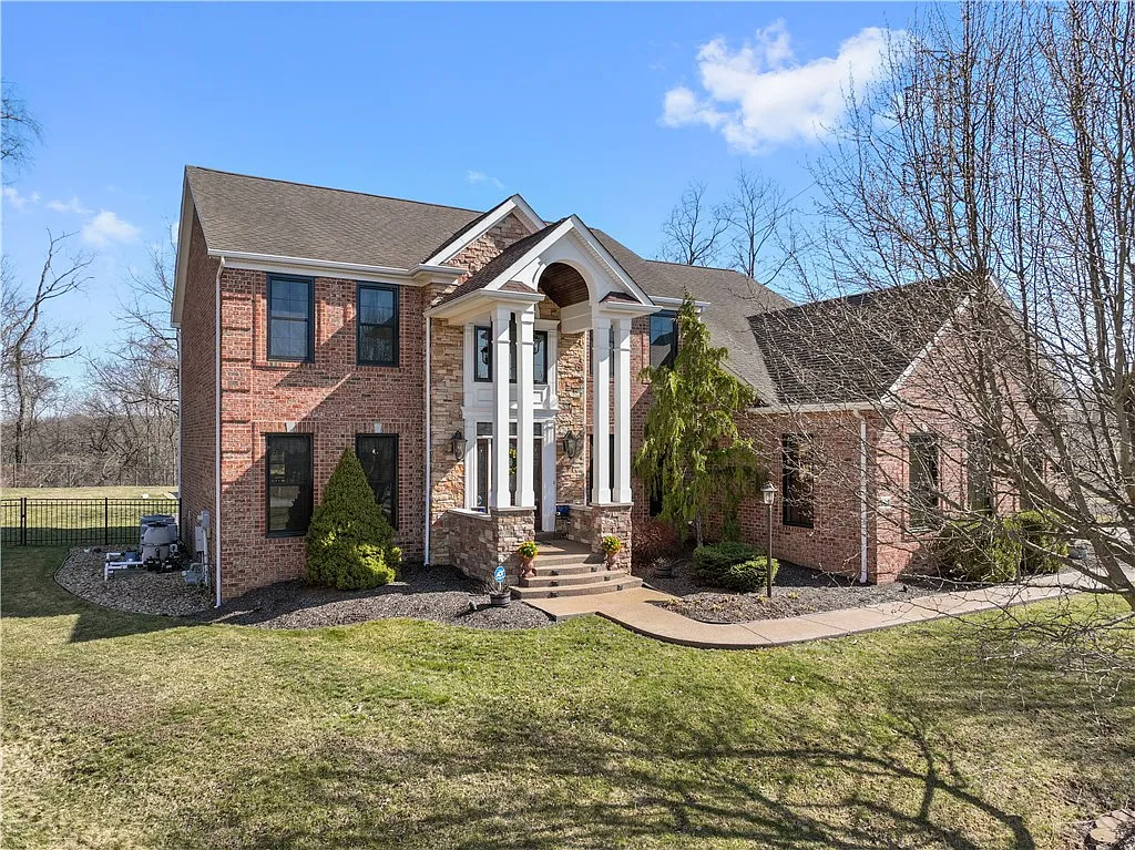 123 Windermere Ct photo 1