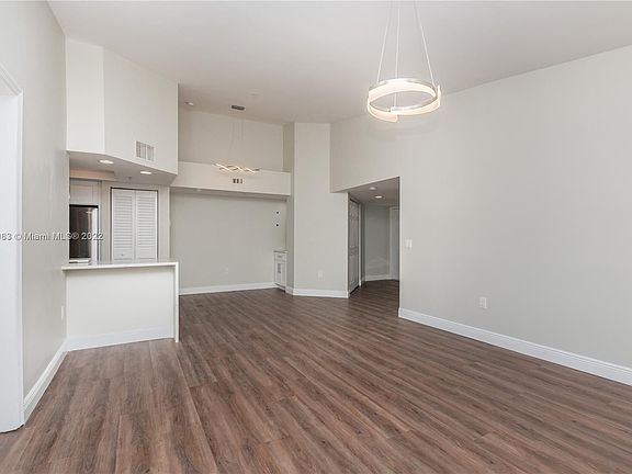 3rd image of 2021 SE 10th Ave APT 209