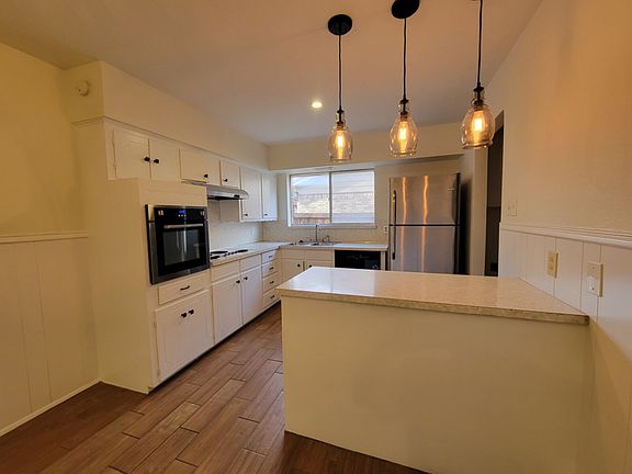 2nd image of 1518 Carroll Dr
