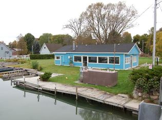 6332 River St, Alanson, MI 49706