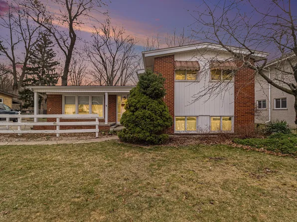 20100 Brentwood St, Livonia, MI 48152