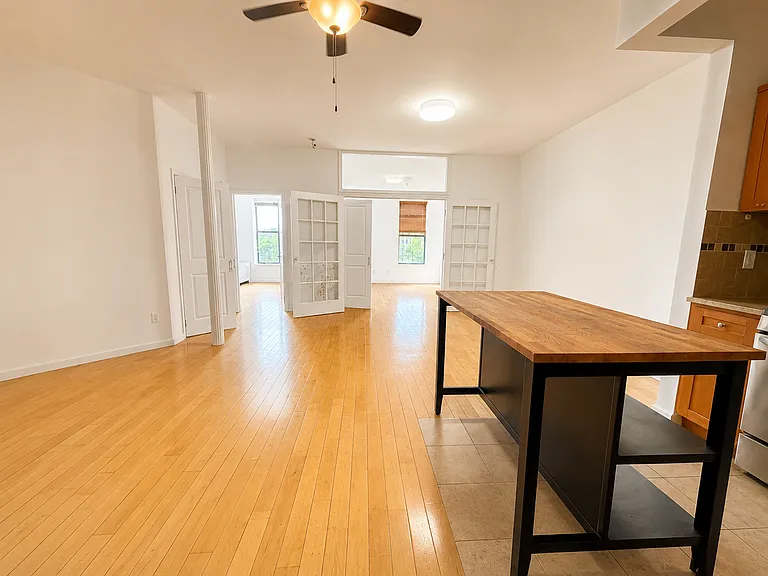 636 Carlton Ave #2R — Photo 8