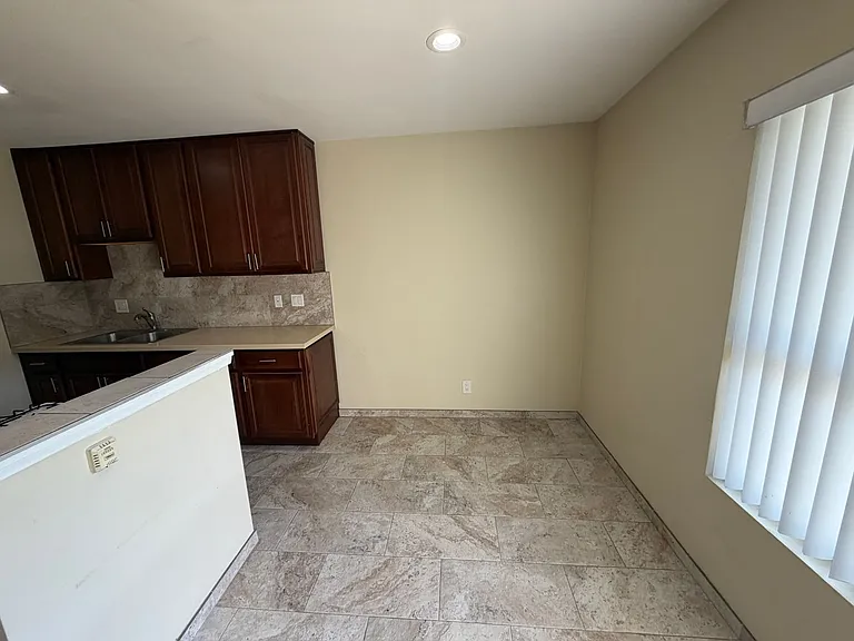 2227 E Westport Dr — Photo 6