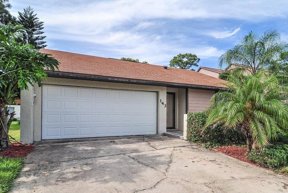 1st image of 143 Clear Lake Cir
