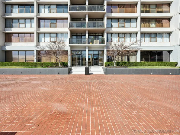 450 W 7th St APT 802D, Tulsa, OK 74119