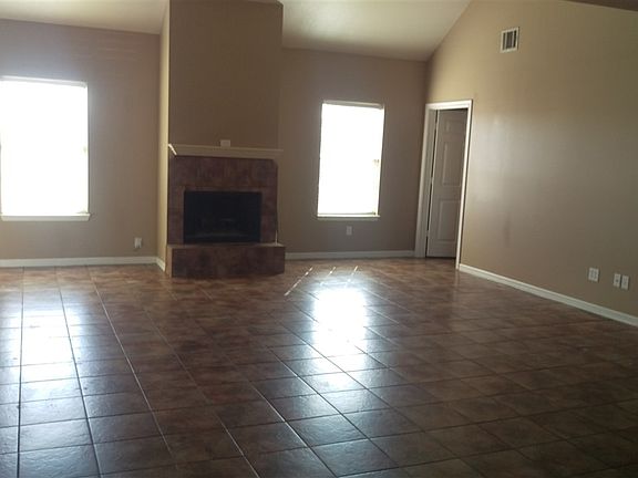 4th image of 604 State Highway 110 S APT E