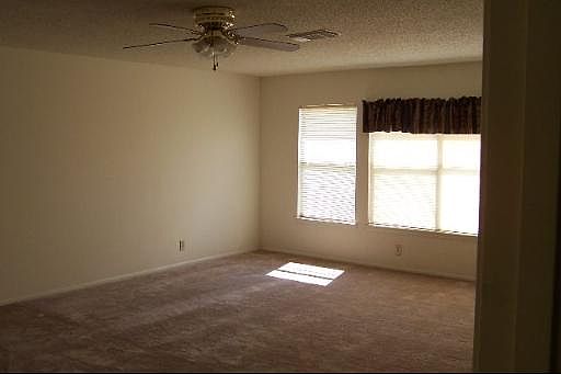 5th image of 10956 HAMLEN PARK DR