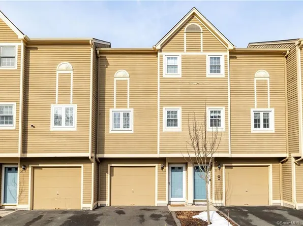 50 Pierce Street #15, Plainville, CT 06062