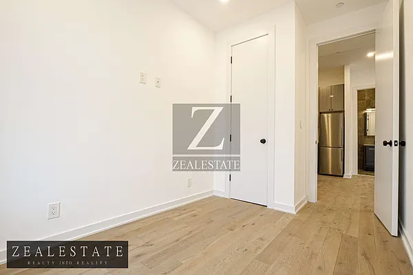 Rented by ZealEstate Group Inc | media 21