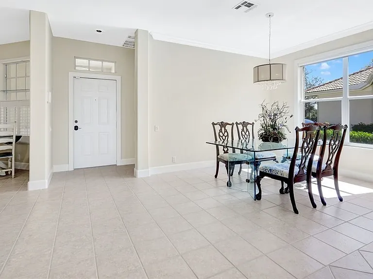 8777 E Bay Cir — Photo 3