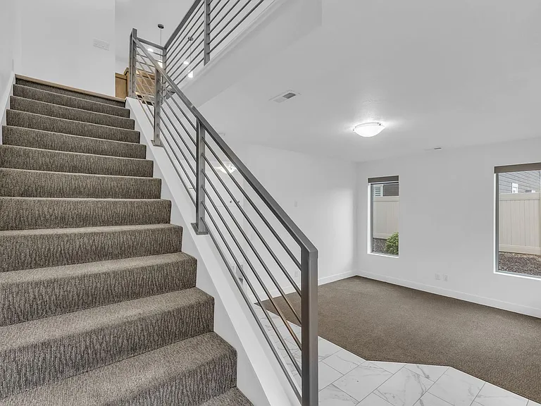 2250 N 475 W — Photo 6