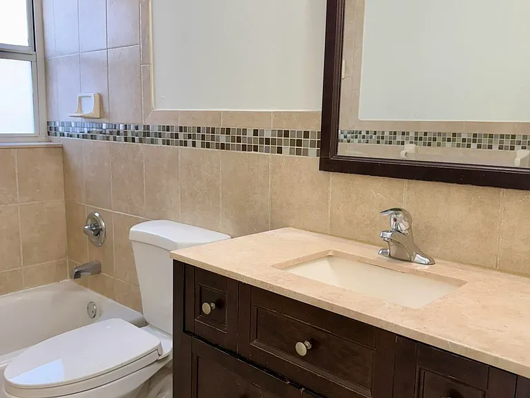 5210 SW 90th Way #2 — Photo 8