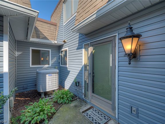 3rd image of 19258 Briarwood Ln #2