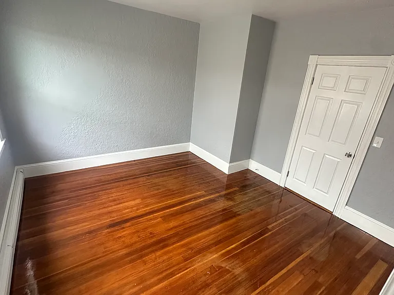 28 Amory St #2 — Photo 8