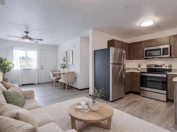 2312 White Ave #2384-201