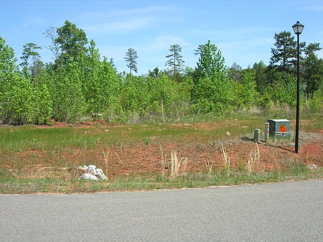 2nd image of 1418 Dunwoody Pl
