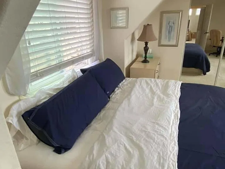 734 Salem Ct — Photo 10