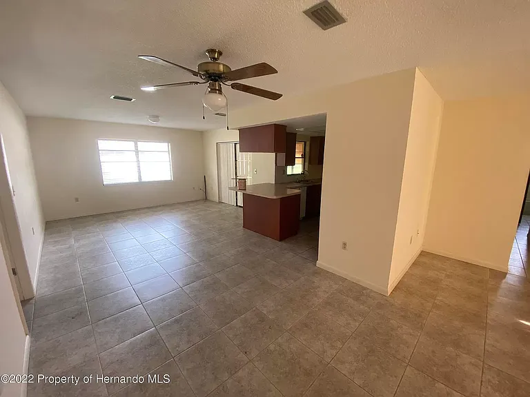 1332 Bentley Ave — Photo 11