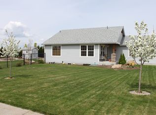 601 N High Desert Dr, Deer Park, WA 99006