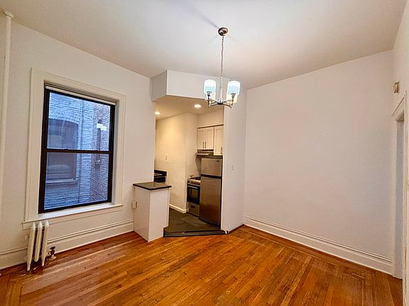 3rd image of 90 Pierrepont St APT 3C