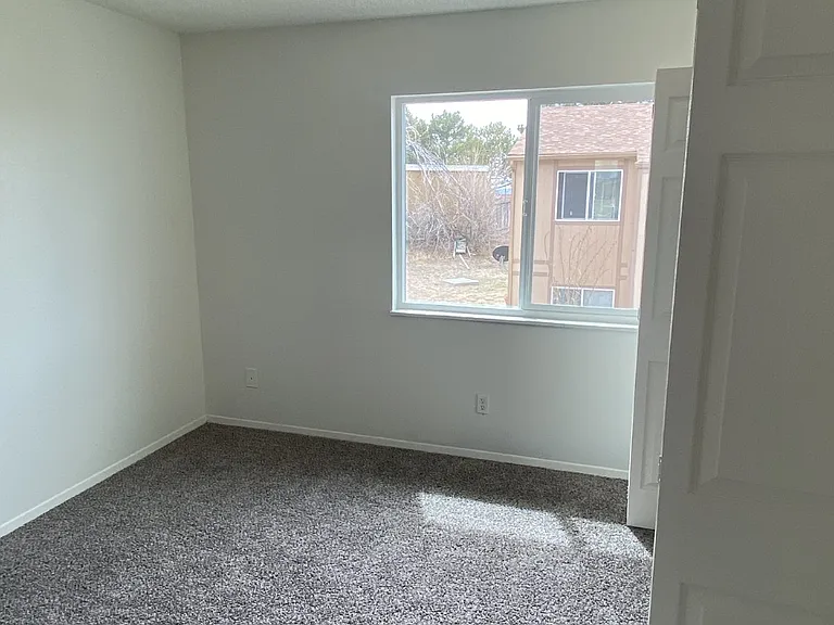 865 Hathaway Dr #A — Photo 24