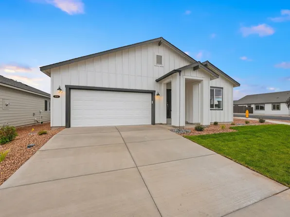 4098 SW Pumice Ave, Redmond, OR 97756