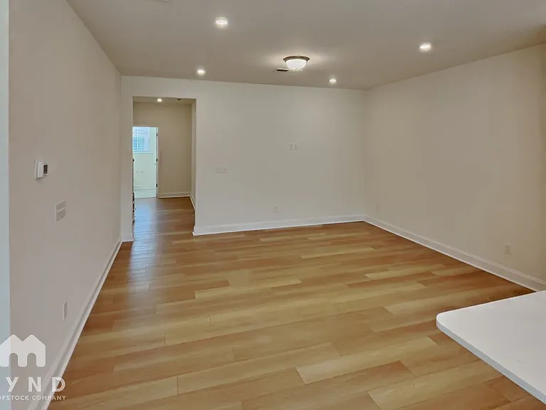 1546 Cedar Tree Dr — Photo 4