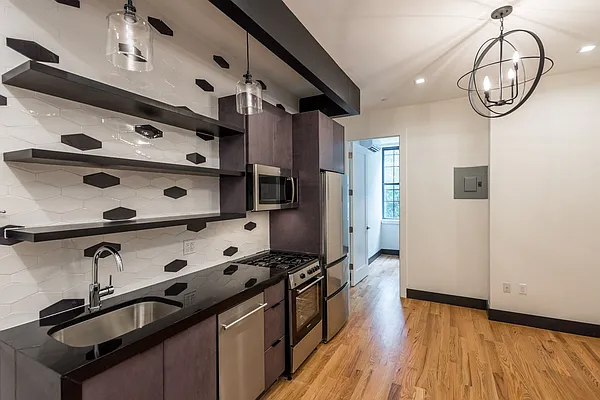 Rented by Nooklyn NYC LLC | media 11