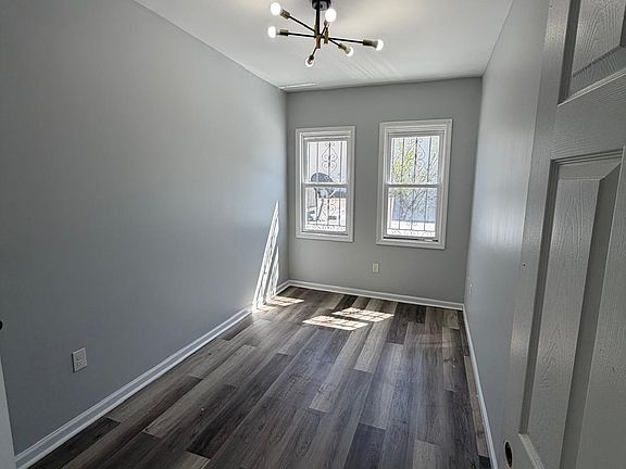5th image of 235 2nd St #3