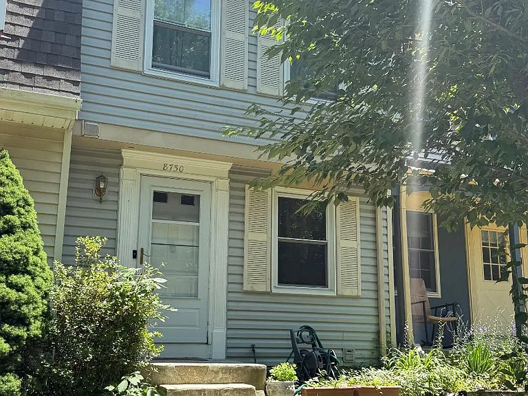 8759 Susquehanna St — Photo 1