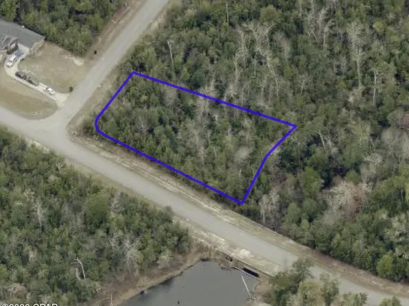 3447 High Cliff Rd, Southport, FL 32409