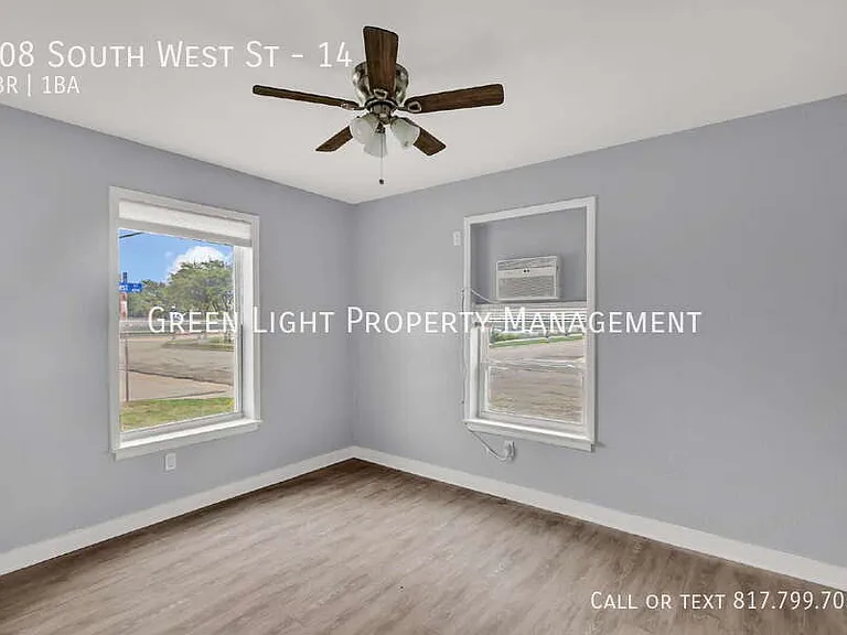 308 S West St #14 — Photo 18