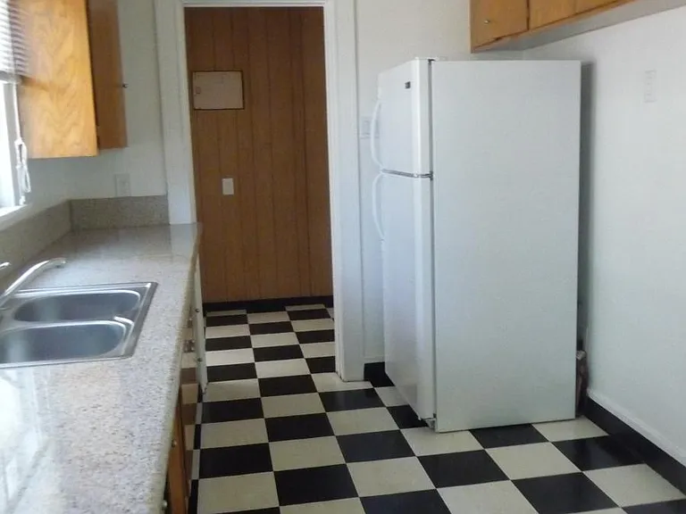 324 S Coronado St — Photo 32