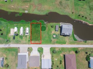 1982 Avenue F, Crystal Beach, TX 77650