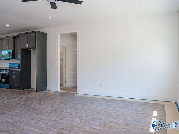 4th image of 3510 Godfrey Ave NE