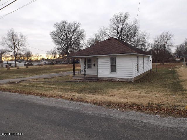 1st image of 1304 Benton Ave