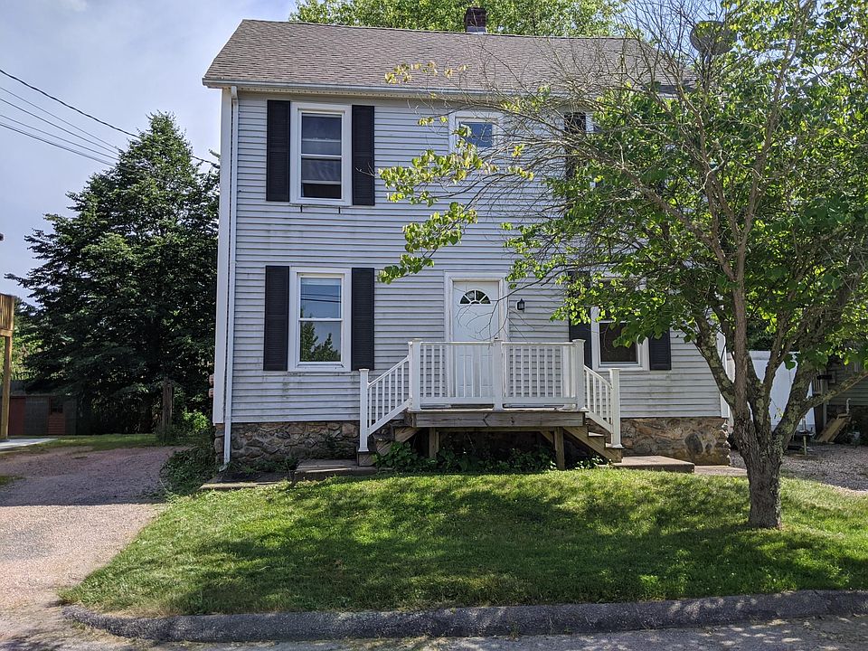 1st image of 8 Williams St #1