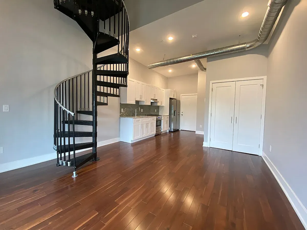 Building Photo - 1027 S 4th St #31