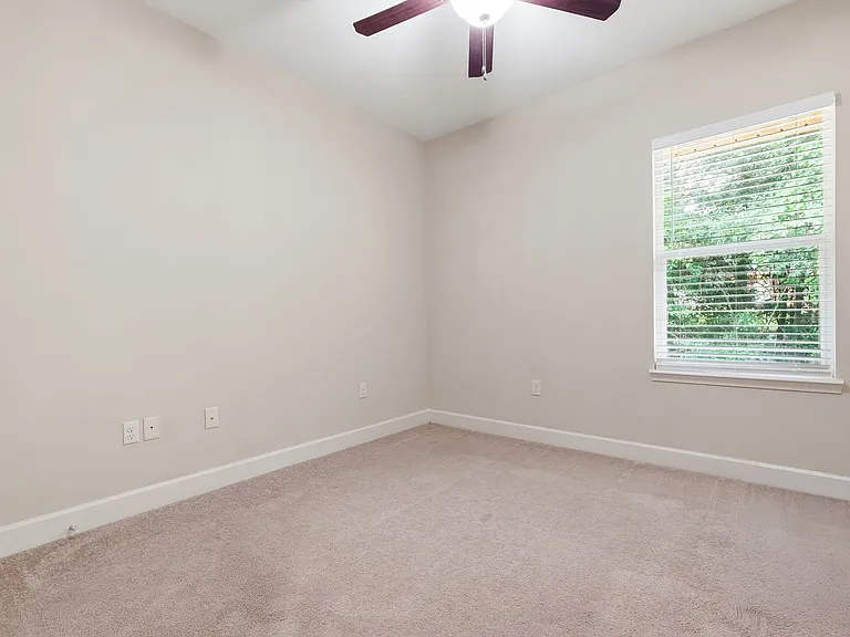 503 Arbor Lake Dr — Photo 36